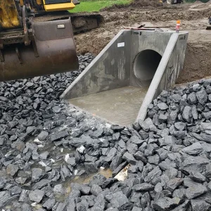 Émissaire d'égout pluvial